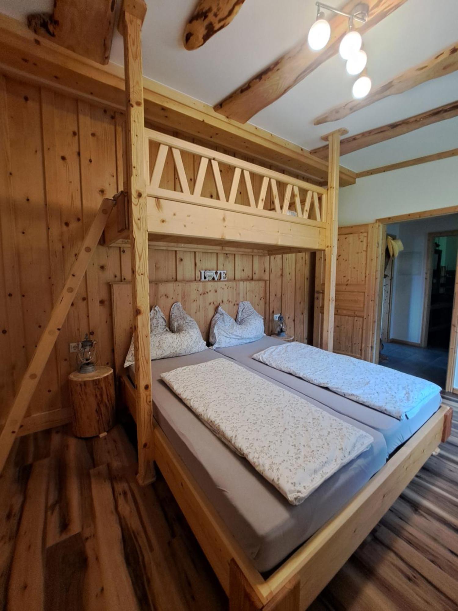 Erlebnisbauernhof Gutschi Ranch Kamp Habitación foto
